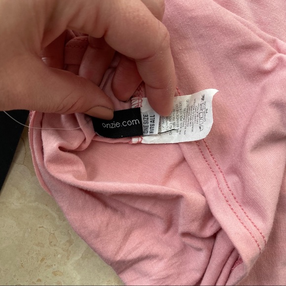 NWT Onzie Knot Crop Top in Blush - Picture 8 of 8